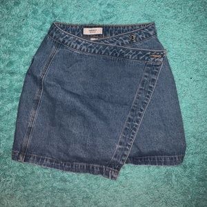 Wrap denim skirt